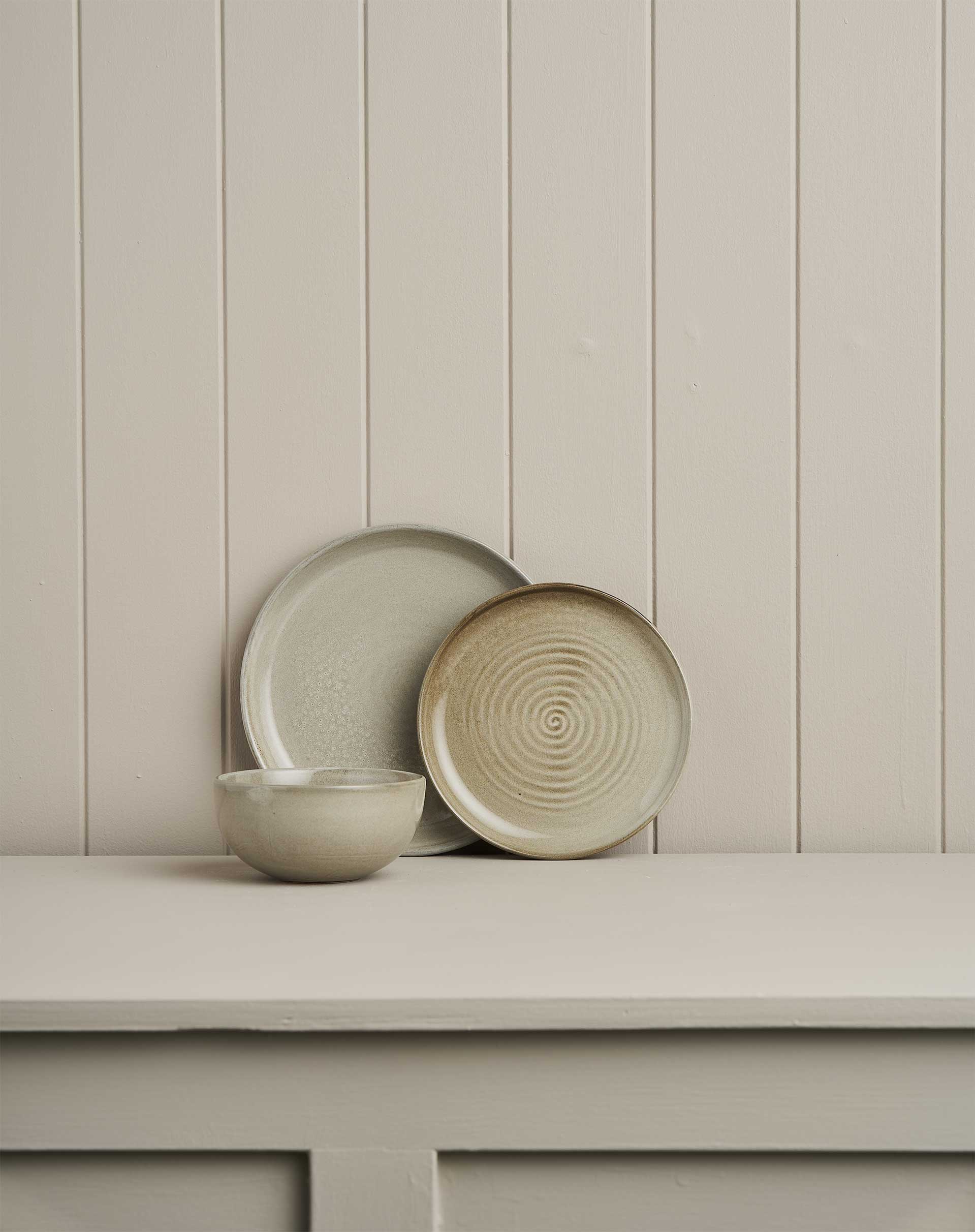 Small Portions Terra Place Setting / Saltbush - Image 2