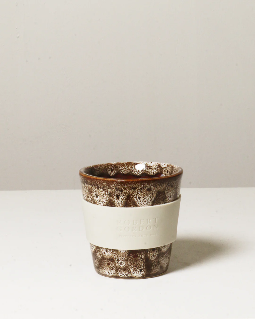 Small Carousel Cup / White Ochre - Image 2